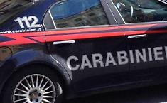 Si presenta in ospedale con ferite d'arma da fuoco ma tace su quanto gli &egrave; accaduto