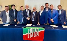 Falcone presenta i candidati, ma &egrave; scontro con Tomarchio. &laquo;Ci vediamo al congresso&raquo;