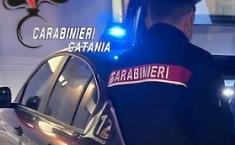 Fermati in auto con arnesi da scasso e refurtiva: due denunciati a Gravina di Catania