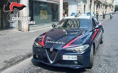 Ruba un profumo da 150 euro in un negozio di via Etnea, scoperto e denunciato