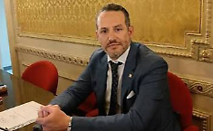 Acireale, Cannav&ograve; torna in Consiglio e presenta un odg per Meloni