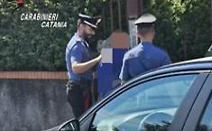 "Sono un addetto del Tribunale e servono soldi e gioielli per un suo familiare": anziana non ci casca e lo fa arrestare