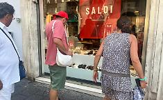 Catania: nei negozi di via Etnea saldi al rallentatore