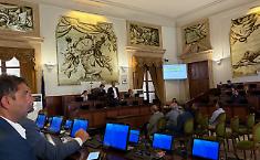 Pfizer, il Consiglio comunale di Catania approva due ordini del giorno