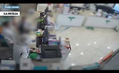 Rapina con taglierino in farmacia a San Giovanni Galermo: arrestato un quarantenne