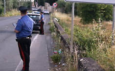 Fugge dopo aver investito un pedone: 24enne denunciato per omissione di soccorso e lesioni stradali