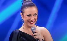L'ex concorrente di X Factor multata a Catania: &laquo;Verbale ingiusto mentre cantavo in piazza Mazzini&raquo;