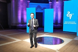 &laquo;Chi supera la crisi, supera se stesso senza essere superato&raquo;, il rettore Priolo cita Einstein