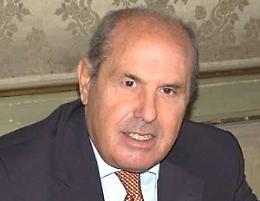 Lo stesso immobile venduto a più persone, deputato citato a giudizio