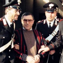 Il boss Bagarella d&agrave; un pugno a un poliziotto penitenziario, il video choc