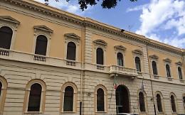 Agente ferito dopo aggressione di sei detenuti nel carcere di piazza Lanza