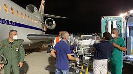 Bimbo di 5 giorni in pericolo di vita a Genova da Catania con un Falcon militare