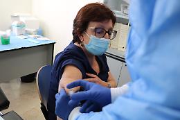 Covid, prima vaccinata al Cannizzaro: è la dott.ssa Monea