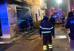 Intimidazioni ad agenzie di pompe funebri nel Ragusano: incendio a Comiso