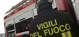 Canicattì, esplosione in un deposito, feriti due vigili del fuoco