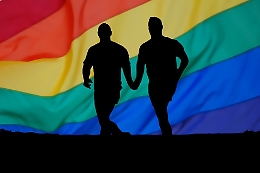 Arcigay, giovane attivista reagisce ad aggressione con cacciavite: «Ero solo, ho pensato di morire»