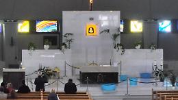 Piove dentro il santuario di Siracusa: niente messa sull'altare