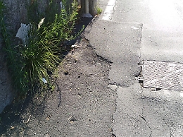 Catania: via Nuovalucello e via Colle del Pino terra di nessuno.