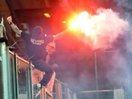 Catania, ultras accende fumogeno in Curva: denunciato (ma arriverà il Daspo)