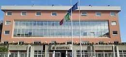Siracusa, cerca di scappare dalla Questura e cade dal secondo piano