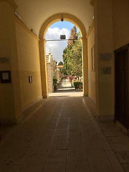 Salma Riina, scortata da Polizia e familiari, a Corleone in nottata