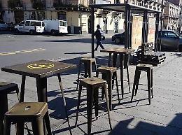 Occupazione abusiva di suolo pubblico, multe e denunce a Catania