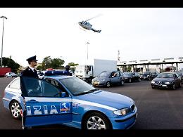 Voleva fare uscire di strada il bus perché si voleva suicidare