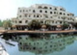 Milazzo, nella stanza dell'ex albergo ormai in disuso aveva droga e cartucce