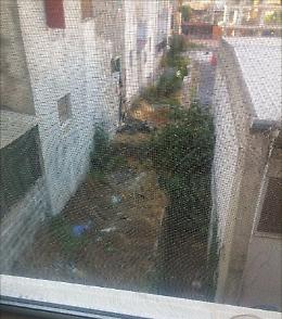 Degrado alla scuola De Andrè ad Aci S. Antonio: segnalo e nessuno fa nulla