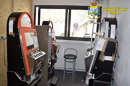 Ragusa, aveva 4 videopoker “abusivi”, multato di 200 mila euro