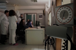 Pochi, stanchi e malpagati, la solitudine dei medici &ldquo;qualunque&rdquo;: &laquo;Ma voi lavorereste cos&igrave;?&raquo;
&nbsp;