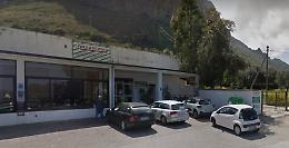 "Non è in regola": chiusa la pizzeria di Giovanni Impastato