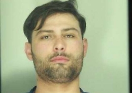 Catania: fuga, inseguimento e rissa con i poliziotti. Arrestato