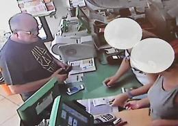 Ragusa, arrestata la banda che truffava con le postepay