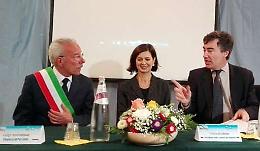 Pozzallo, la presidente della Camera Boldrini «Non tutti i paesi Ue fanno la propria parte»