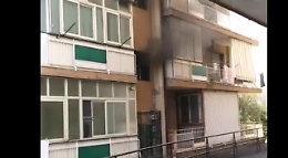 Catania, "salta" quadro elettrico in un condominio: fiamme, fumo e panico