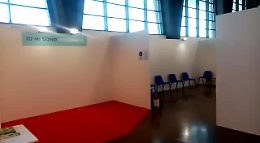 Dentro l'hub vaccinale di Catania: 55 postazioni e il "muro dei vaccinati"