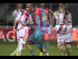 Catania - Crotone la partita in foto