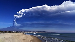 Etna, fontana di lava gi&agrave; esaurita: ecco dove &egrave; caduta la cenere