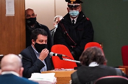 &laquo;Salvini lota&raquo;, processo ai 99 Posse per gli insulti al leader della Lega