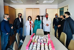 Calcio e solidariet&agrave;, Catania in campo anche con le uova di Pasqua