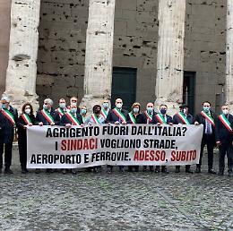 Recovery, protesta dei sindaci agrigentini a Roma: "Agrigento non è fuori dall'Italia"