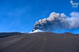 47esimo parossismo dell'Etna con colate di lava