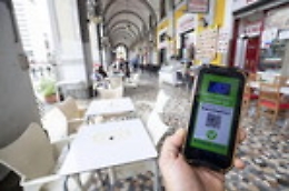 Green Pass, Governo rilancia app per evitare "falsi"