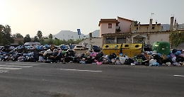Palermo, Via Cesare Terranova è in piena emergenza sanitaria e igienica
