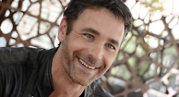 I 50 anni di Raoul Bova in attesa di diventare Don Matteo