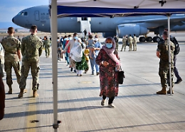 Afghanistan, previsti altri arrivi a Sigonella di richiedenti asilo