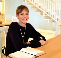 Principato di Monaco, la principessa Charlene di nuovo in sala operatoria