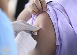 Rapporto Aifa su sospette reazioni avverse e morti correlate ai vaccini: ecco i dati