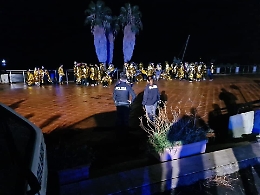 Migranti, sbarco nella notte ad Aci Trezza: 84 persone soccorse al Galatea
